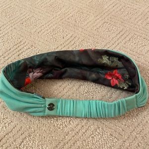 Lululemon reversible headband
